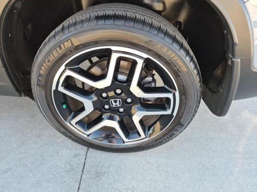 2023 Honda Passport AWD Elite