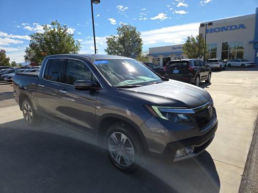 Modern Steel Metallic 2017 Honda Ridgeline RTL-E