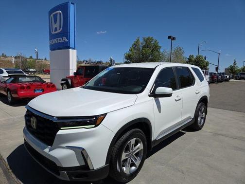 Platinum White 2023 Honda Pilot AWD EX-L 7 Passenger