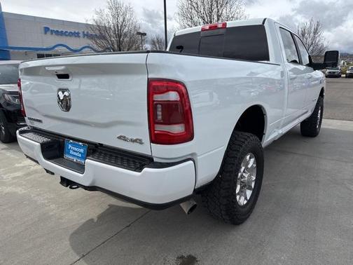 2023 RAM 2500 Laramie Crew Cab 4x4 6'4' Box