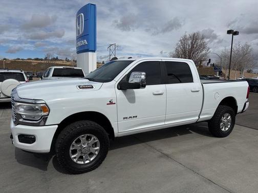 2023 RAM 2500 Laramie Crew Cab 4x4 6'4' Box