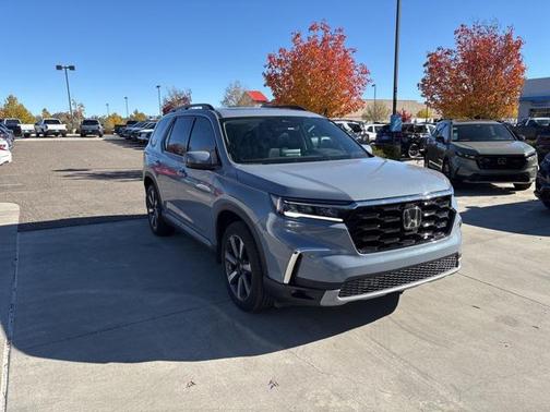 2024 Honda Pilot Touring 8-Passenger