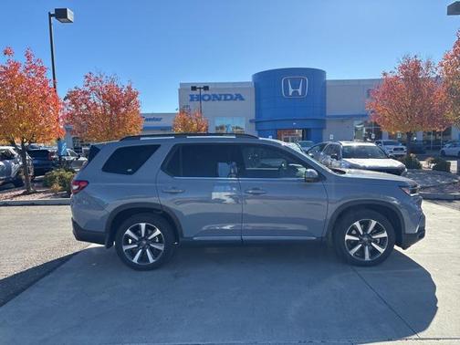 2024 Honda Pilot Touring 8-Passenger