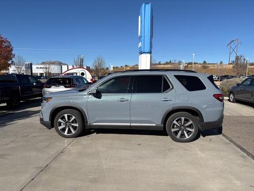 2024 Honda Pilot Touring 8-Passenger