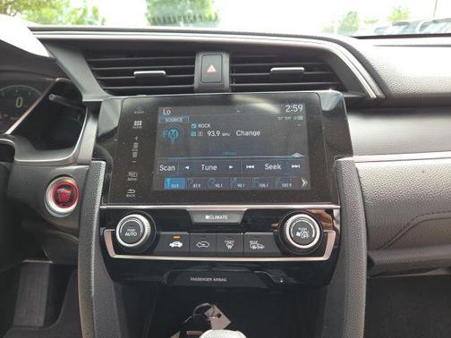 Silver Metallic 2018 Honda Civic EX