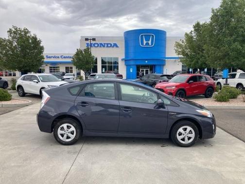 2011 Toyota Prius III
