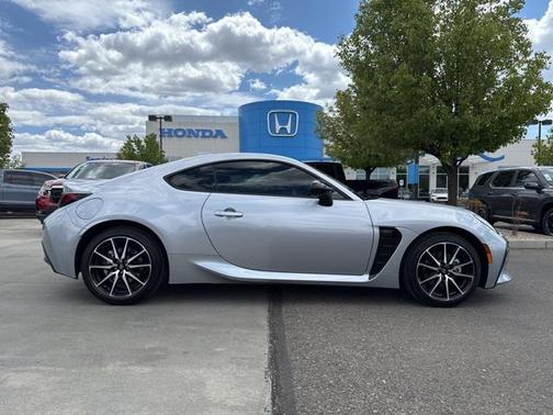 2024 Toyota GR86 Base