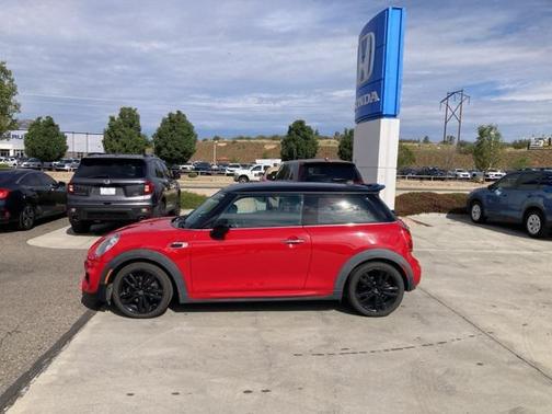 2016 MINI Hardtop Cooper