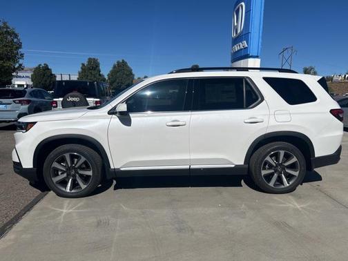 2025 Honda Pilot Touring 8-Passenger