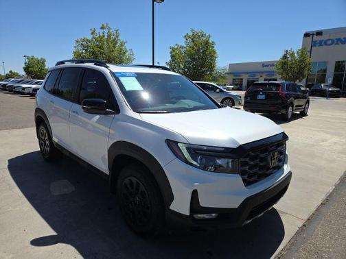 Platinumwhitepe 2023 Honda Passport AWD TrailSport
