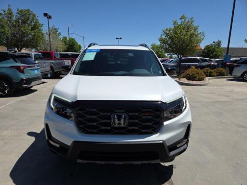Platinumwhitepe 2023 Honda Passport AWD TrailSport