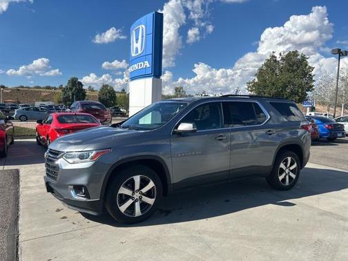 2021 Chevrolet Traverse LT Leather
