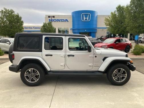 2023 Jeep Wrangler 4-Door Sahara 4x4