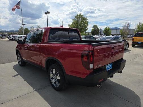 Radiant Red Metallic II 2026 Honda Ridgeline RTL