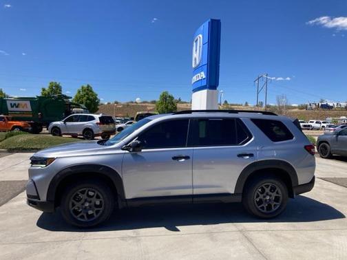 2023 Honda Pilot AWD TrailSport