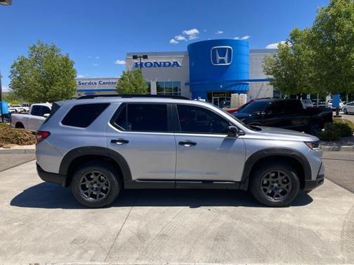 2023 Honda Pilot AWD TrailSport
