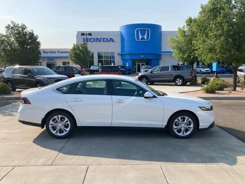 2025 Honda Accord LX 1.5T