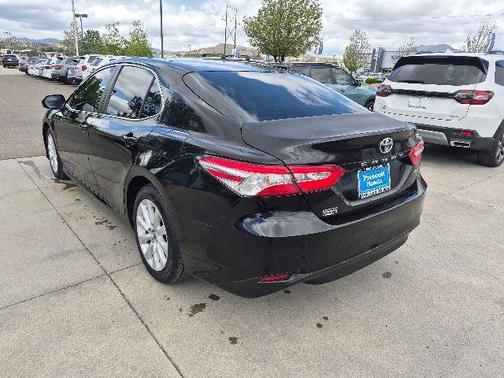 Midnight Black Metallic 2018 Toyota Camry LE