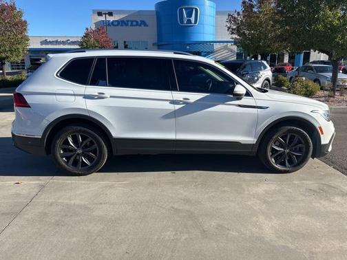 2022 Volkswagen Tiguan 2.0T SE 4MOTION