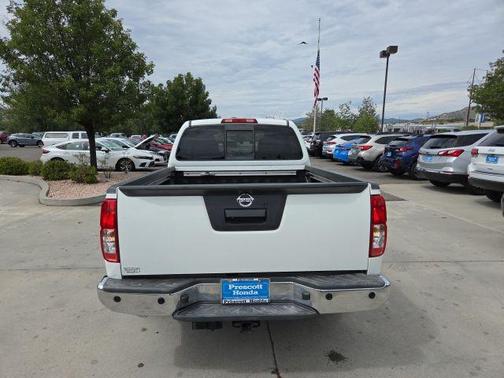 Glacier White 2017 Nissan Frontier SV