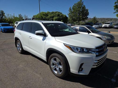 Blizzard Pearl 2018 Toyota Highlander Limited