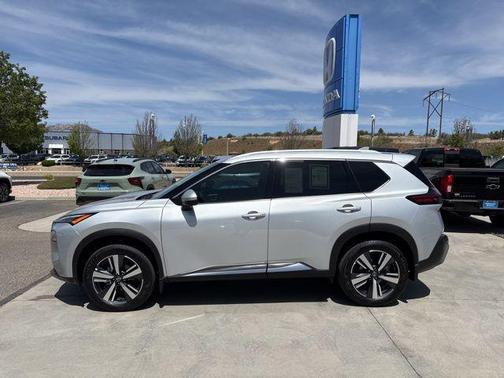 Brilliant Silver Metallic 2021 Nissan Rogue SL