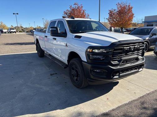 2025 RAM 3500 Tradesman Crew Cab 4x4 8' Box