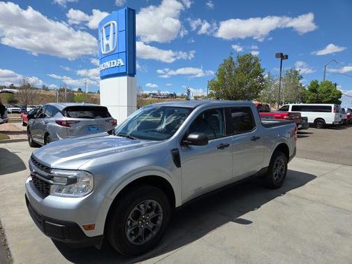 Iconic Silver Metallic 2024 Ford Maverick XLT