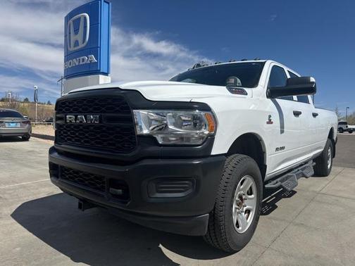 2020 RAM 3500 Tradesman Crew Cab 4x4 8' Box