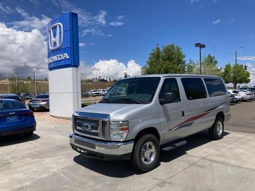 2009 Ford E350 Super Duty XLT