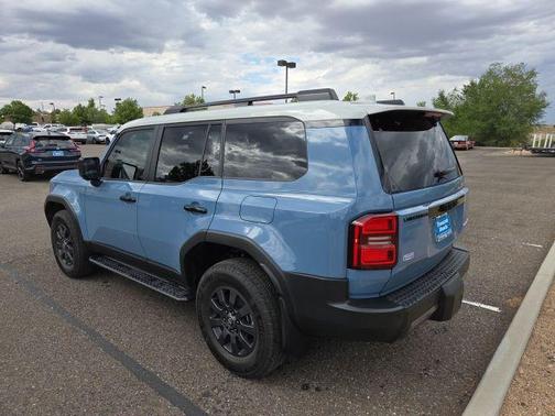 Heritage Blue/Gray Scape 2025 Toyota Land Cruiser Base