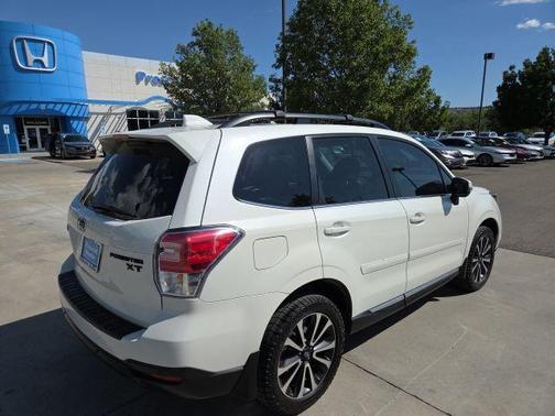 Crystal White Pearl 2018 Subaru Forester 2.0XT Touring