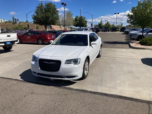 2015 Chrysler 300 Limited