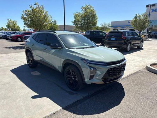 Cacti Green 2025 Chevrolet Trax FWD ACTIV