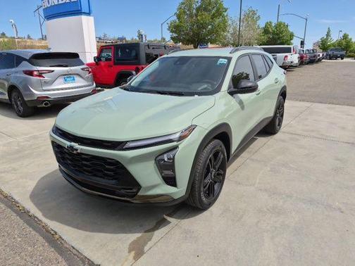 Cacti Green 2025 Chevrolet Trax FWD ACTIV