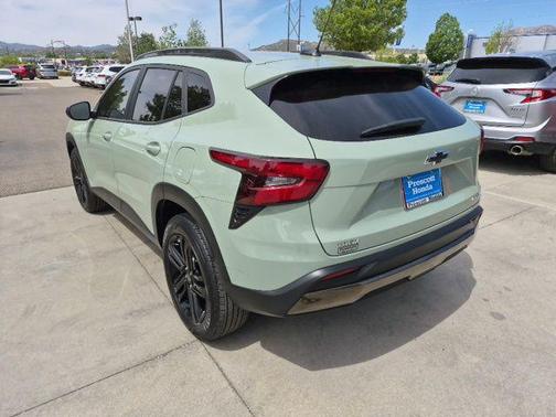 Cacti Green 2025 Chevrolet Trax FWD ACTIV