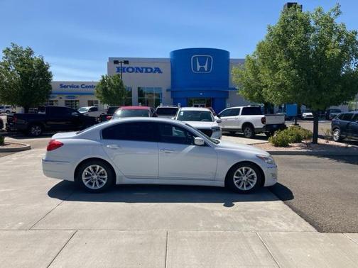 2012 Hyundai Genesis 3.8