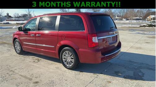 2016 Chrysler Town & Country Touring-L