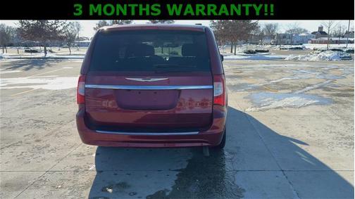 2016 Chrysler Town & Country Touring-L