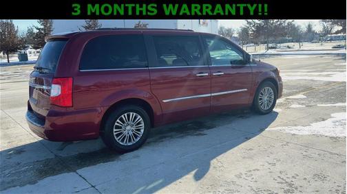 2016 Chrysler Town & Country Touring-L