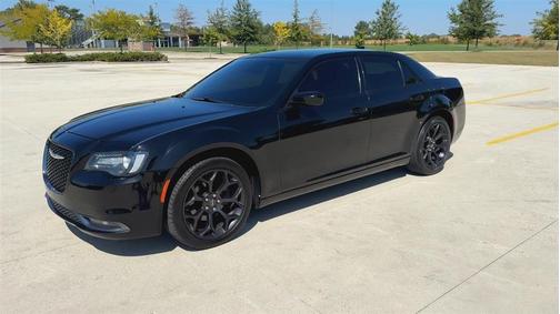 2019 Chrysler 300 S