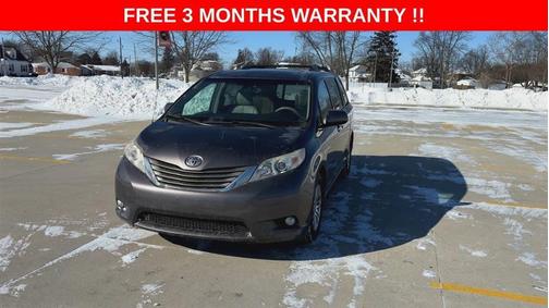 2013 Toyota Sienna XLE