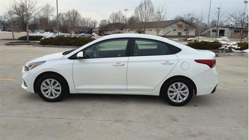 2021 Hyundai Accent SE