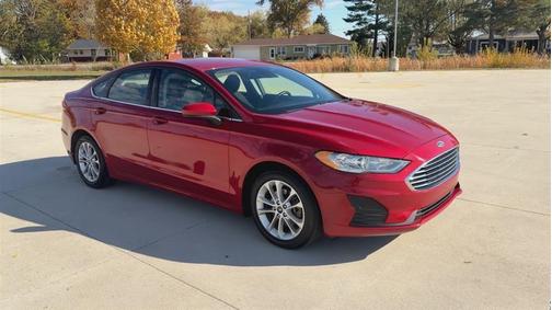 2020 Ford Fusion SE