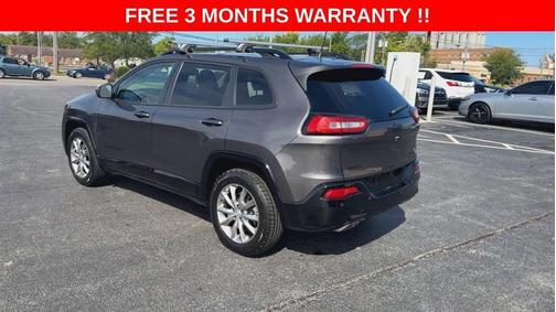 Gray 2018 Jeep Cherokee Latitude