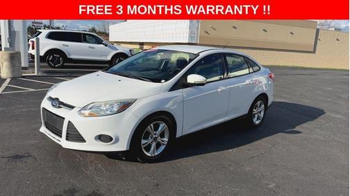 White 2013 Ford Focus SE