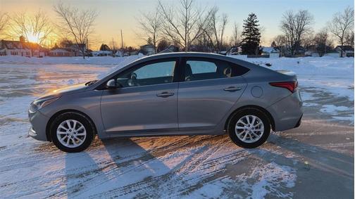 2021 Hyundai Accent SEL
