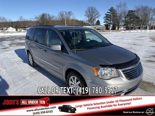 2016 Chrysler Town & Country Touring