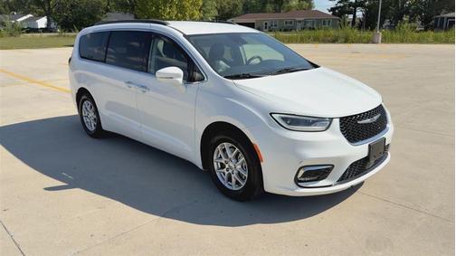 2021 Chrysler Pacifica Touring-L
