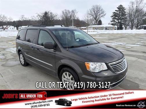 2016 Chrysler Town & Country Touring